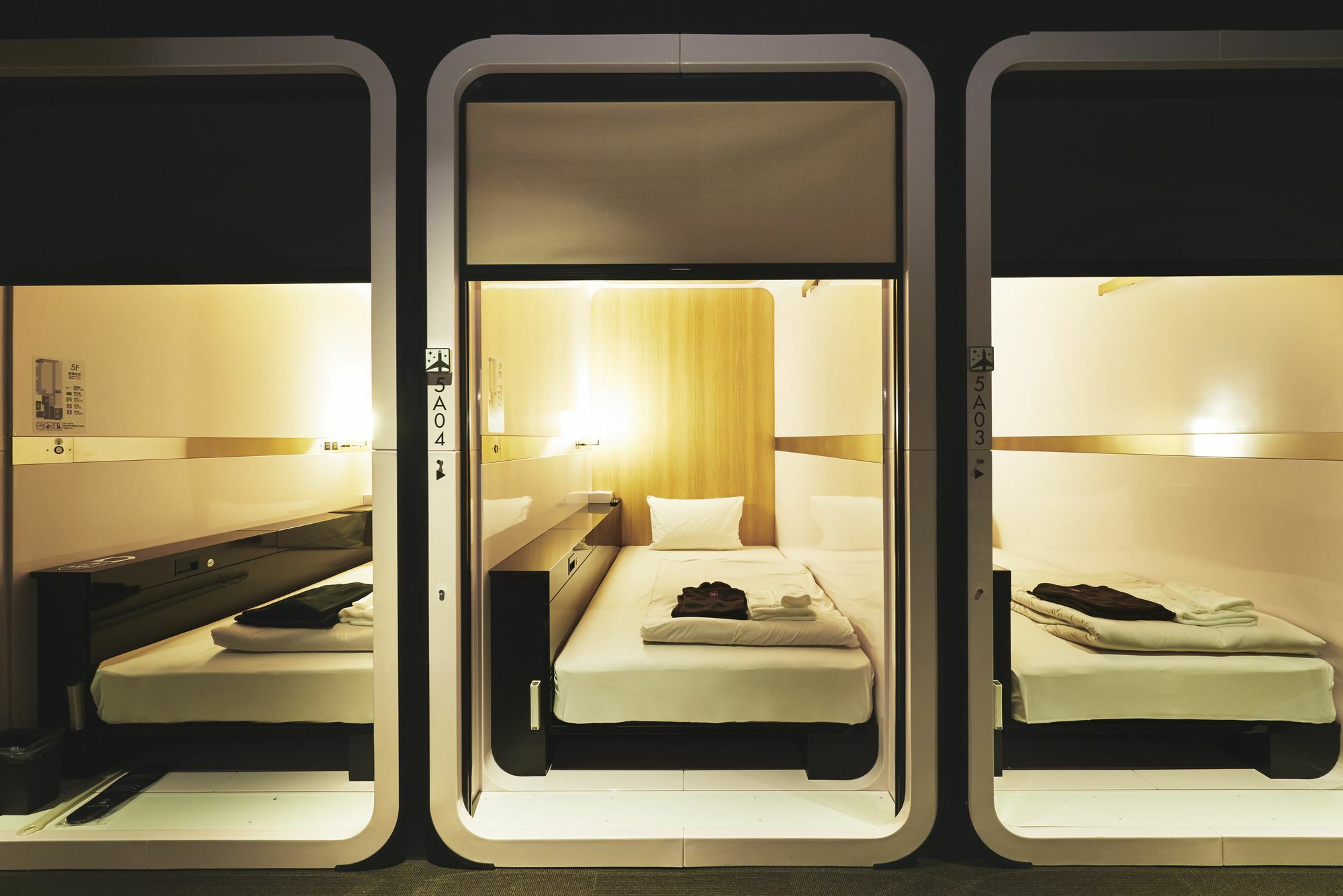Hotel kapsułowy First Nihonbashiyokoyamacho Tokio